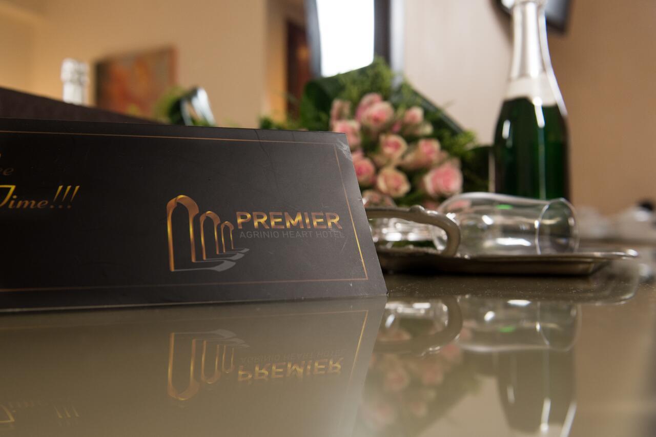 Premier Agrinio Heart Hotel エクステリア 写真