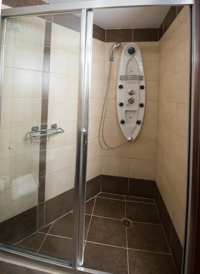 Premier Agrinio Heart Hotel エクステリア 写真